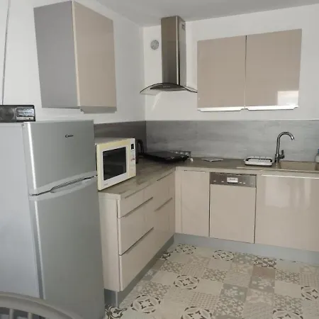 Appt T2 Wifi Quartier Arago Apartament